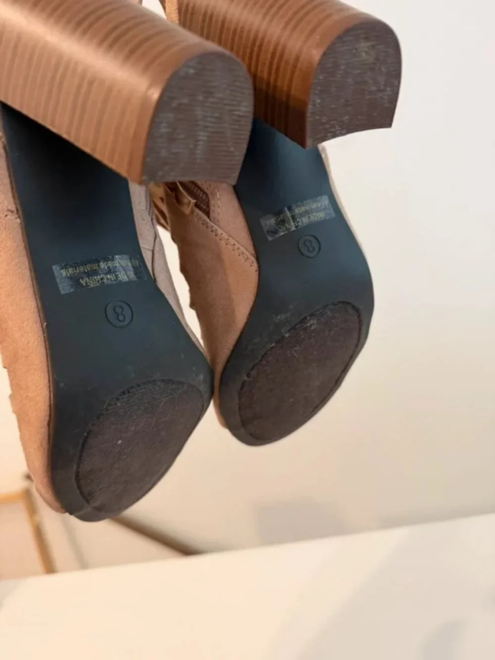 Women’s shoes